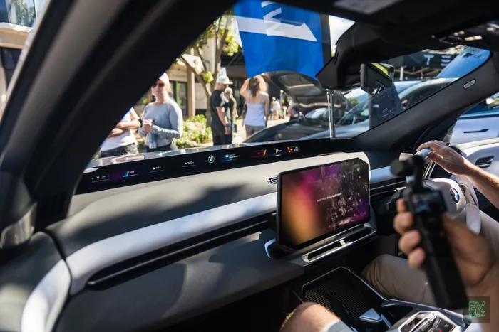 The dashboard and cockpit of the BMW iX3